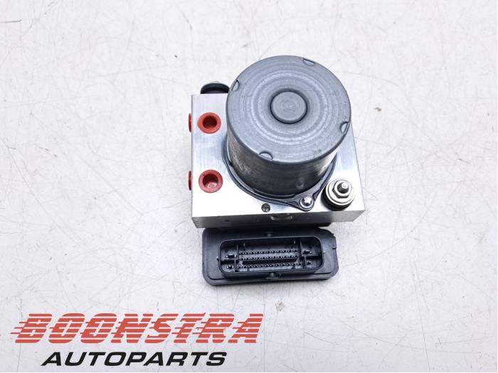 Gebrauchte ABS Pumpe Renault Zoé (AG) R135 Preis € 24,95 Margenregelung angeboten von Boonstra Autoparts