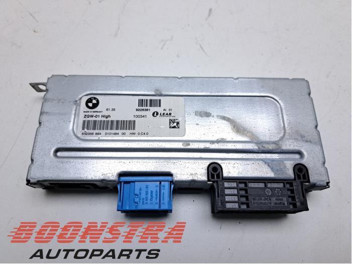 Używane Modul Comfort BMW 5 serie (F10) 550i V8 32V TwinPower Turbo Cena € 99,95 Procedura marży oferowane przez Boonstra Autoparts