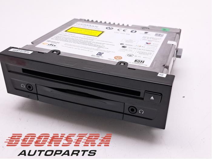 Używane Odtwarzacz DVD BMW 7 serie (G11/12) 740e,Le xDrive Cena € 474,95 Procedura marży oferowane przez Boonstra Autoparts