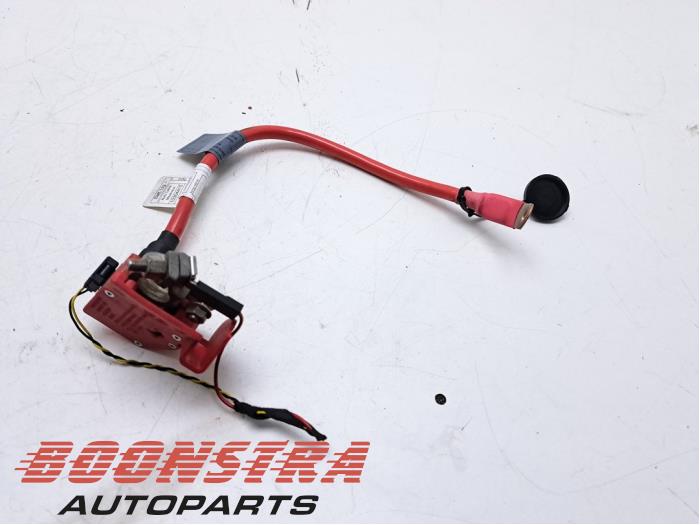 Begagnade Batterisensor BMW 3 serie Touring (F31) 325d 2.0 16V Pris € 73,95 Marginaltabell erbjuds av Boonstra Autoparts