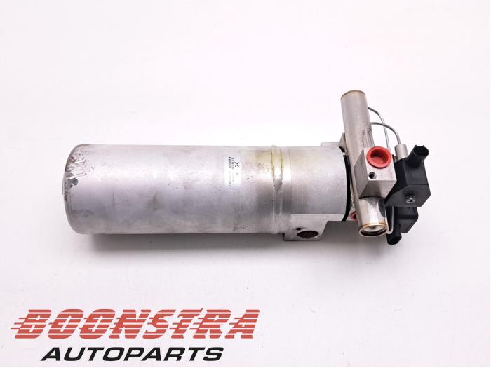 Używane Rózne XPENG P5 P5 Cena € 199,95 Procedura marży oferowane przez Boonstra Autoparts