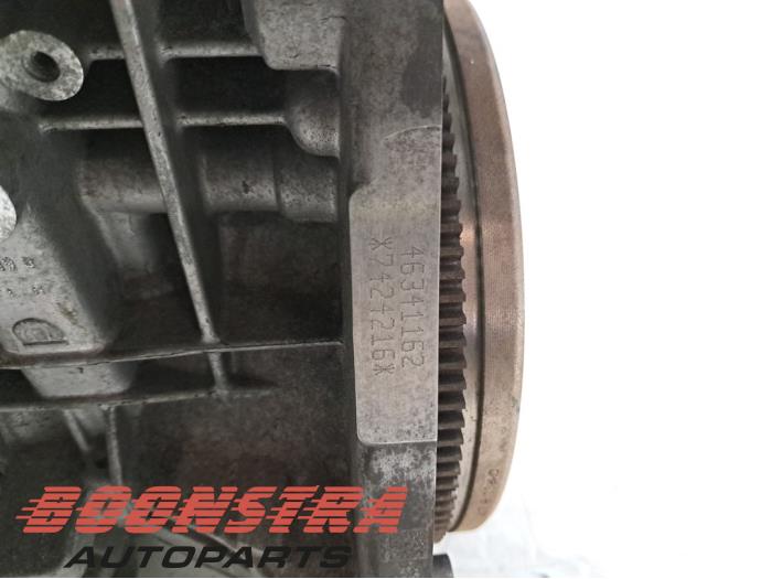 Motor van een Fiat 500 (312) 1.0 Hybrid 2020