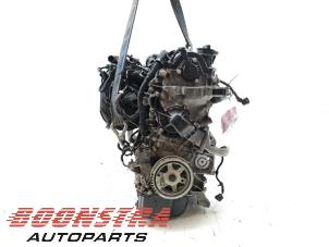 Motor van een Fiat 500 (312) 1.0 Hybrid 2020