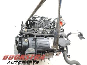 Motor van een Fiat 500 (312) 1.0 Hybrid 2020