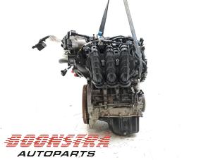 Motor van een Fiat 500 (312) 1.0 Hybrid 2020