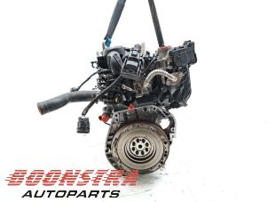 Motor van een Fiat 500 (312) 1.0 Hybrid 2020