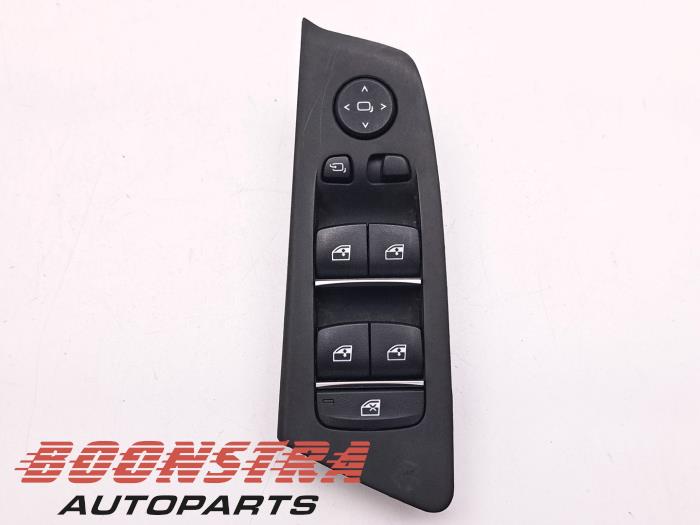 Usados Interruptor de ventanilla eléctrica BMW 5 serie Touring (G31) 540i xDrive 3.0 TwinPower Turbo 24V Precio € 39,95 Norma de margen ofrecido por Boonstra Autoparts