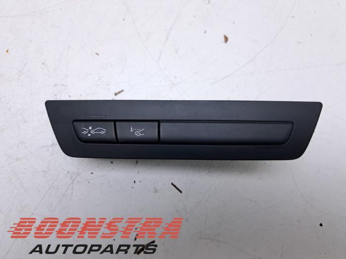 Begagnade PDC-panel BMW 5 serie (F10) 535d xDrive 24V Pris € 24,95 Marginaltabell erbjuds av Boonstra Autoparts
