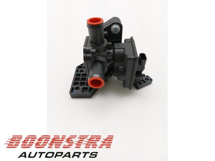 Begagnade Vattenpump XPENG P5 P5 Pris € 39,00 Marginaltabell erbjuds av Boonstra Autoparts