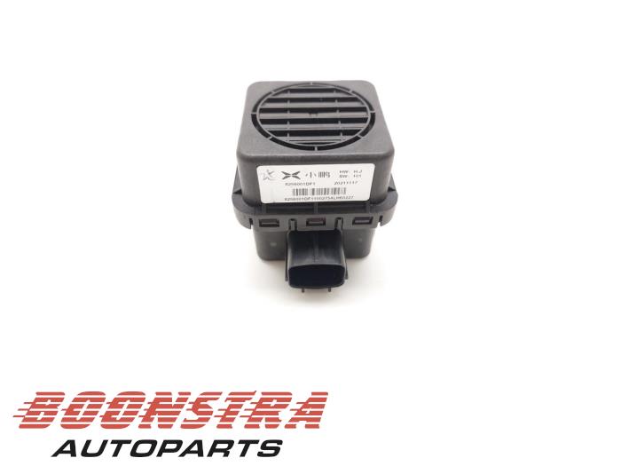 Używane Glosnik XPENG P5 P5 Cena € 29,95 Procedura marży oferowane przez Boonstra Autoparts