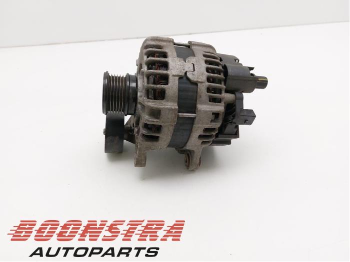 Dynamo d'un Mercedes-Benz E (R207) E-200 2.0 Turbo 16V 2016