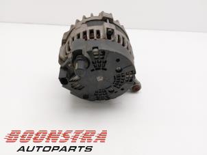 Dynamo d'un Mercedes-Benz E (R207) E-200 2.0 Turbo 16V 2016