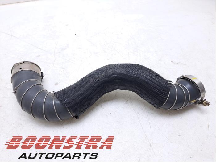 Gebrauchte Intercooler Schlauch Peugeot 508 SW (F4/FC/FJ/FR) 1.6 16V PureTech 180 Preis € 39,95 Margenregelung angeboten von Boonstra Autoparts
