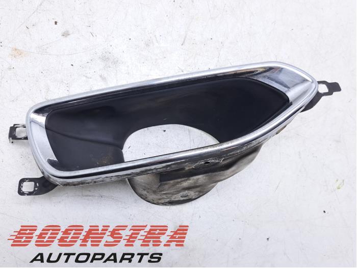 Muffler end