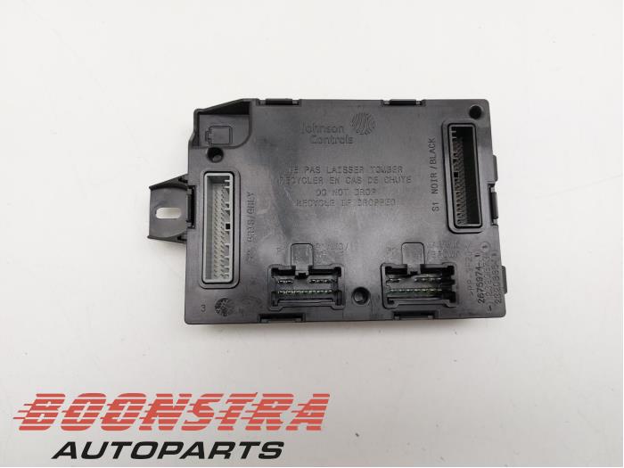 Used Body control computer Renault Captur I (2R) 1.2 TCE 16V EDC Price € 94,95 Margin scheme offered by Boonstra Autoparts
