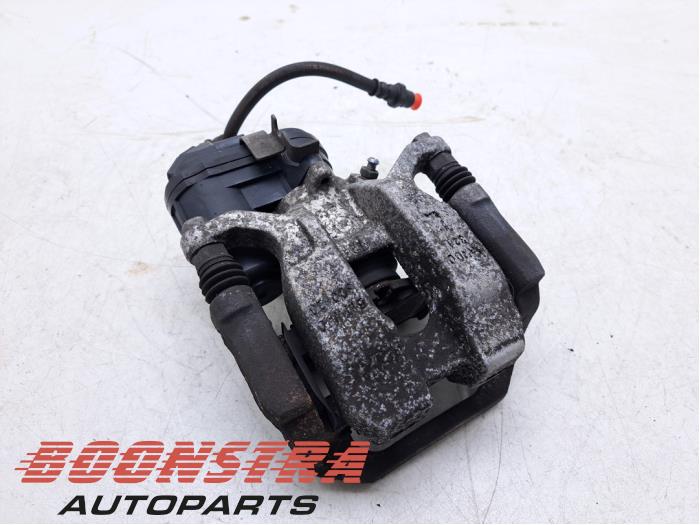 Gebrauchte Bremszange links hinten BMW 3 serie Touring (G21) 320d 2.0 TwinPower Turbo 16V Mild Hybrid Preis € 123,95 Margenregelung angeboten von Boonstra Autoparts