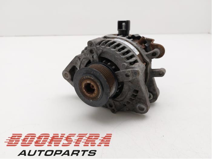 Begagnade Dynamo Honda CR-V (RE/RM) 1.6 i-DTEC 16V 4WD Pris € 69,95 Marginaltabell erbjuds av Boonstra Autoparts