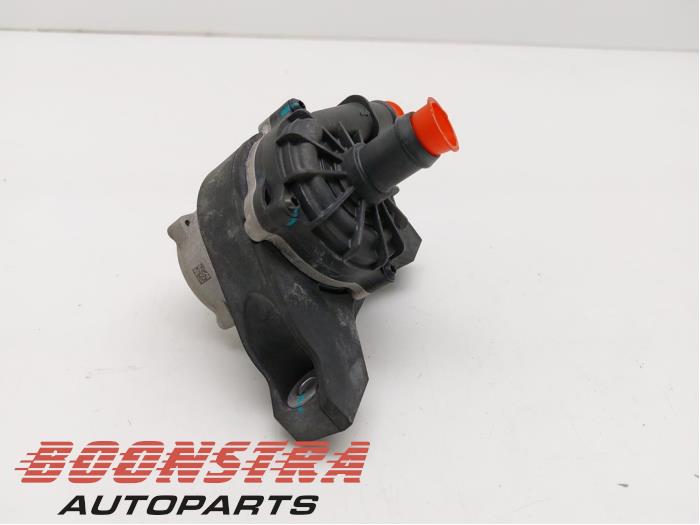 Begagnade Vattenpump XPENG P5 P5 Pris € 47,95 Marginaltabell erbjuds av Boonstra Autoparts