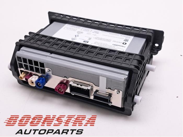 Używane Modul radiowy BMW 3 serie Touring (G21) 320d 2.0 TwinPower Turbo 16V Mild Hybrid Cena € 824,85 Procedura marży oferowane przez Boonstra Autoparts