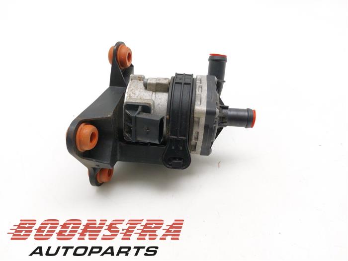 Begagnade Vattenpump Audi e-tron (GEN) 55 quattro Pris € 69,95 Marginaltabell erbjuds av Boonstra Autoparts