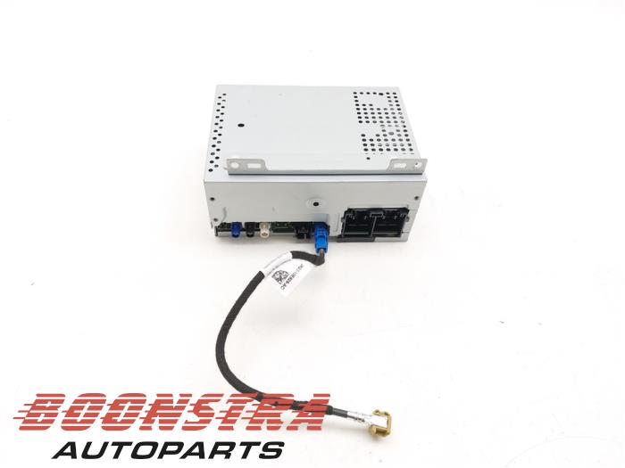 Używane Modul radiowy Ford Transit Custom 2.0 TDCi 16V Eco Blue 130 Cena € 229,84 Z VAT oferowane przez Boonstra Autoparts
