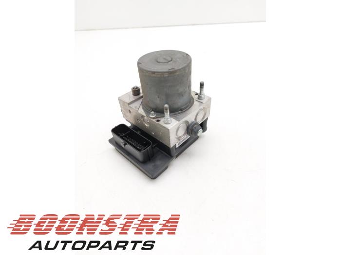 Begagnade ABS-pump Peugeot 508 (8D) 2.0 BlueHDi 180 16V Pris € 44,95 Marginaltabell erbjuds av Boonstra Autoparts