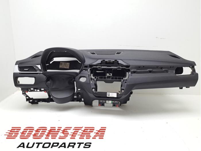 Używane Panel BMW X1 (F48) xDrive 20d 2.0 16V Cena € 495,00 Procedura marży oferowane przez Boonstra Autoparts