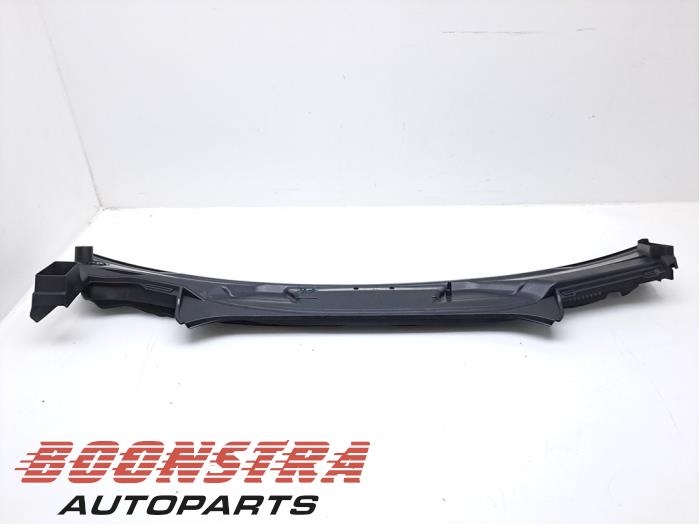 Używane Parawan BMW iX3 80 kWh Cena € 27,95 Procedura marży oferowane przez Boonstra Autoparts