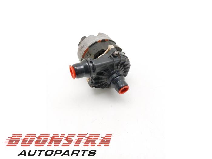 Begagnade Extra vattenpump BMW iX3 80 kWh Pris € 94,95 Marginaltabell erbjuds av Boonstra Autoparts