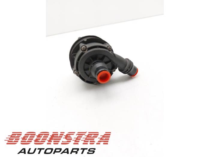 Begagnade Extra vattenpump BMW iX3 80 kWh Pris € 114,95 Marginaltabell erbjuds av Boonstra Autoparts