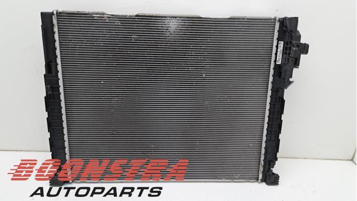 Usagé Radiateur BMW 7 serie (G11/12) 740e,Le xDrive Prix € 149,95 Règlement à la marge proposé par Boonstra Autoparts