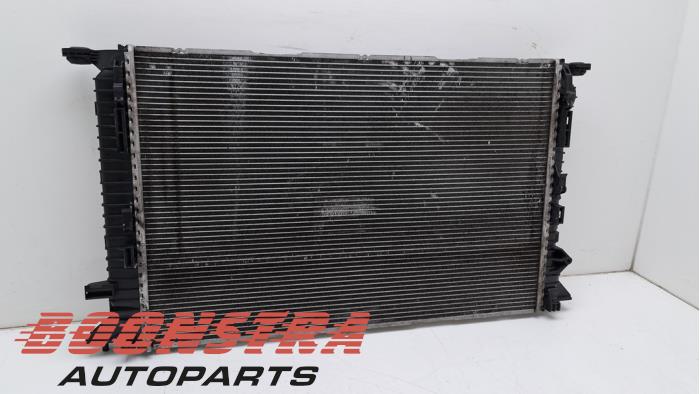 Usagé Radiateur Audi A4 Avant (B8) 2.0 TDI 16V Prix € 89,95 Règlement à la marge proposé par Boonstra Autoparts