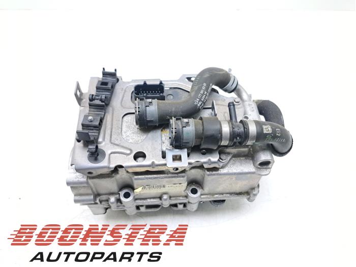 Używane DC/CD konwertor Mercedes CLA (118.3) 1.3 CLA-250 e Turbo 16V Cena € 999,95 Procedura marży oferowane przez Boonstra Autoparts