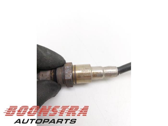 Sonde lambda d'un BMW 3 serie Touring (G21) 320d 2.0 TwinPower Turbo 16V Mild Hybrid 2020