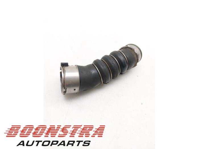 Gebrauchte Turboschlauch BMW 1 serie (E81) 118d 16V Preis € 29,95 Margenregelung angeboten von Boonstra Autoparts
