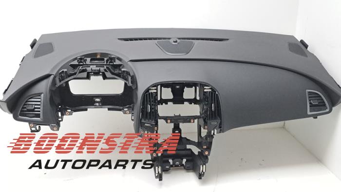 Używane Panel Opel Astra J Sports Tourer (PD8/PE8/PF8) 1.6 CDTI 16V Cena € 219,95 Procedura marży oferowane przez Boonstra Autoparts