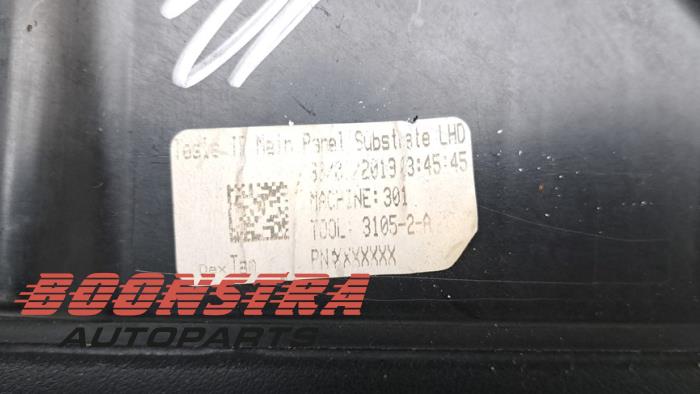 Instrumentbräda från en Tesla Model 3 Long Range AWD 75 kWh 2019