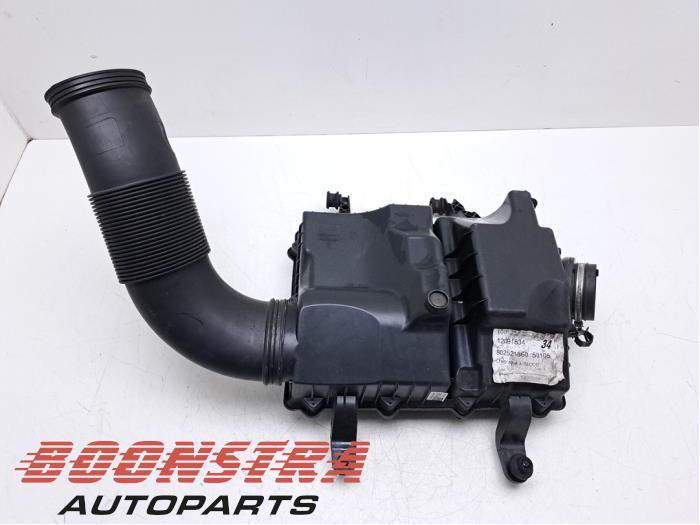 Begagnade Luftfilterhus Iveco New Daily VI 35C18,35S18,40C18,50C18,60C18,65C18,70C18 Pris € 120,94 Inklusive moms erbjuds av Boonstra Autoparts