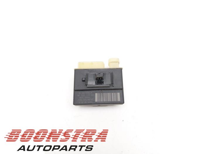 Begagnade Relä Peugeot Partner (GC/GF/GG/GJ/GK) 1.6 BlueHDi 100 Pris € 30,19 Inklusive moms erbjuds av Boonstra Autoparts