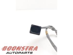 Lambda probe from a Audi A4 Avant (B8) 2.0 TDI 16V 2015