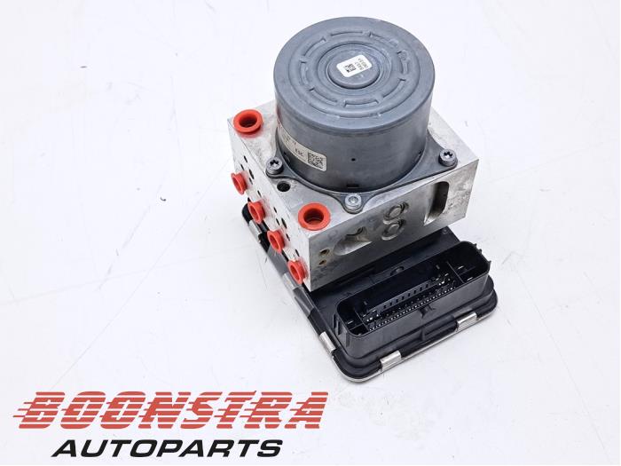 Begagnade ABS-pump Mercedes C Estate (S205) C-350 e 2.0 16V Pris € 124,95 Marginaltabell erbjuds av Boonstra Autoparts