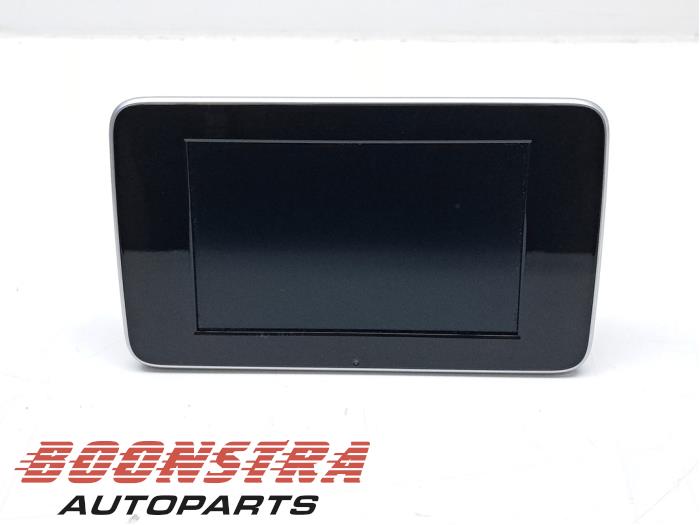 Begagnade Innerdisplay Mercedes C Estate (S205) C-350 e 2.0 16V Pris € 49,95 Marginaltabell erbjuds av Boonstra Autoparts