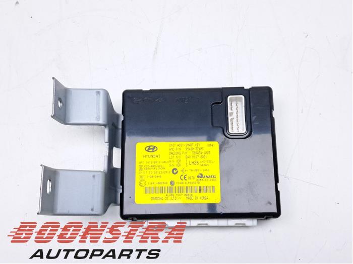 Usagé Ordinateur smart entry Hyundai i40 (VFA) 1.7 CRDi 16V Prix € 69,95 Règlement à la marge proposé par Boonstra Autoparts