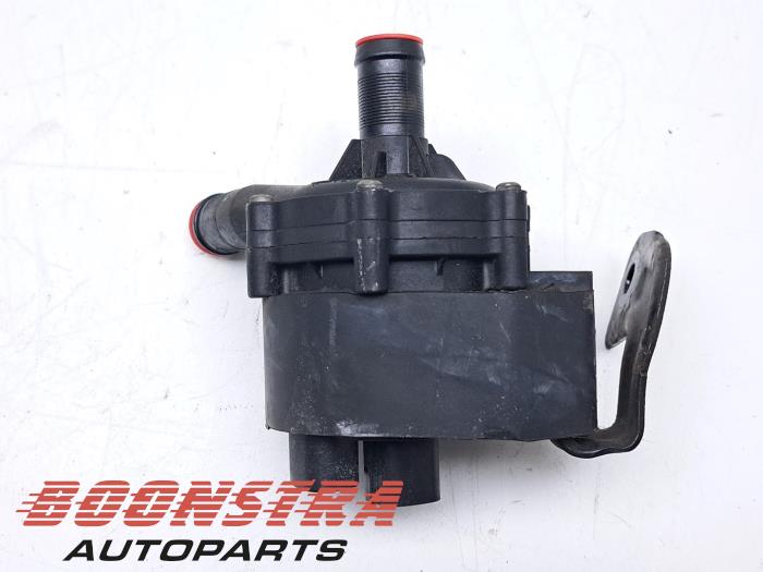 Begagnade Extra vattenpump Tesla Model X 100X Pris € 44,95 Marginaltabell erbjuds av Boonstra Autoparts