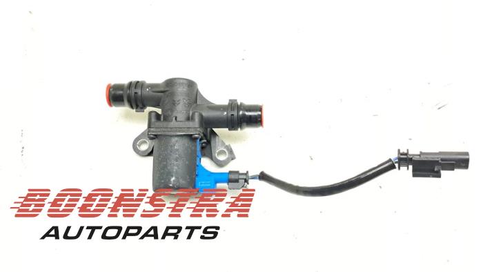 Begagnade Extra vattenpump Opel Vivaro Vivaro-e, Electric Pris € 30,19 Inklusive moms erbjuds av Boonstra Autoparts