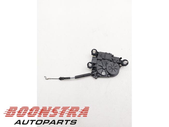 Begagnade Motor, eldriven bakdörr, vänster BMW iX (I20) xDrive40 77 kWh Pris € 134,95 Marginaltabell erbjuds av Boonstra Autoparts