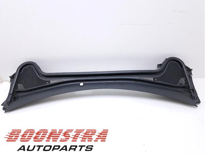Używane Parawan Ford Focus 4 Wagon 1.0 EcoBoost 12V Hybrid 155 Cena € 32,95 Procedura marży oferowane przez Boonstra Autoparts