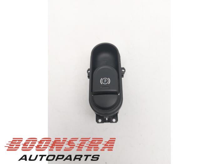 Używane Przelacznik hamulca postojowego Mini Mini (F56) Cooper SE,Electric Cena € 24,95 Procedura marży oferowane przez Boonstra Autoparts