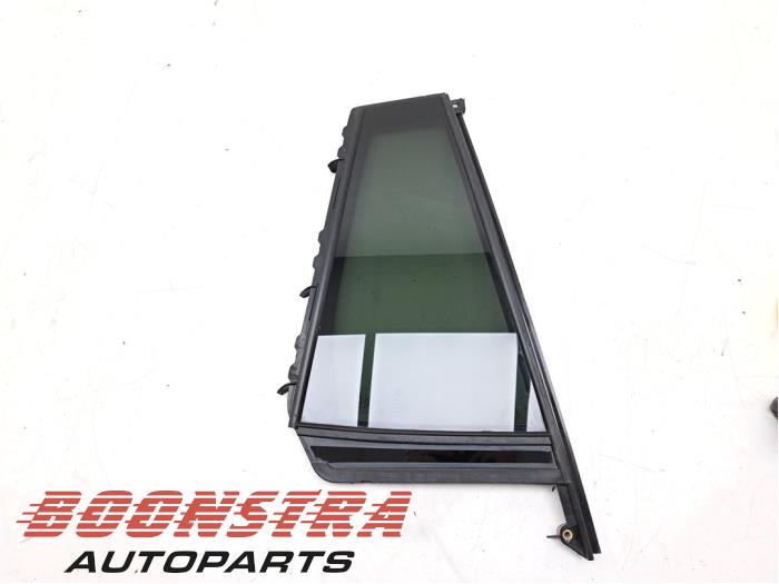 Usados Ventanilla triangular derecha detrás BMW X3 (G01) xDrive 30e 2.0 TwinPower Turbo 16V Precio € 69,95 Norma de margen ofrecido por Boonstra Autoparts