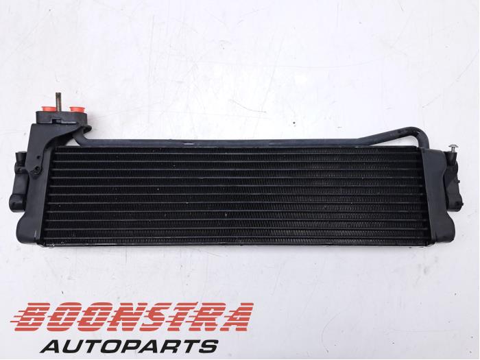 Begagnade Oljekylare BMW M5 (E60) 5.0 V10 40V Pris € 287,95 Marginaltabell erbjuds av Boonstra Autoparts
